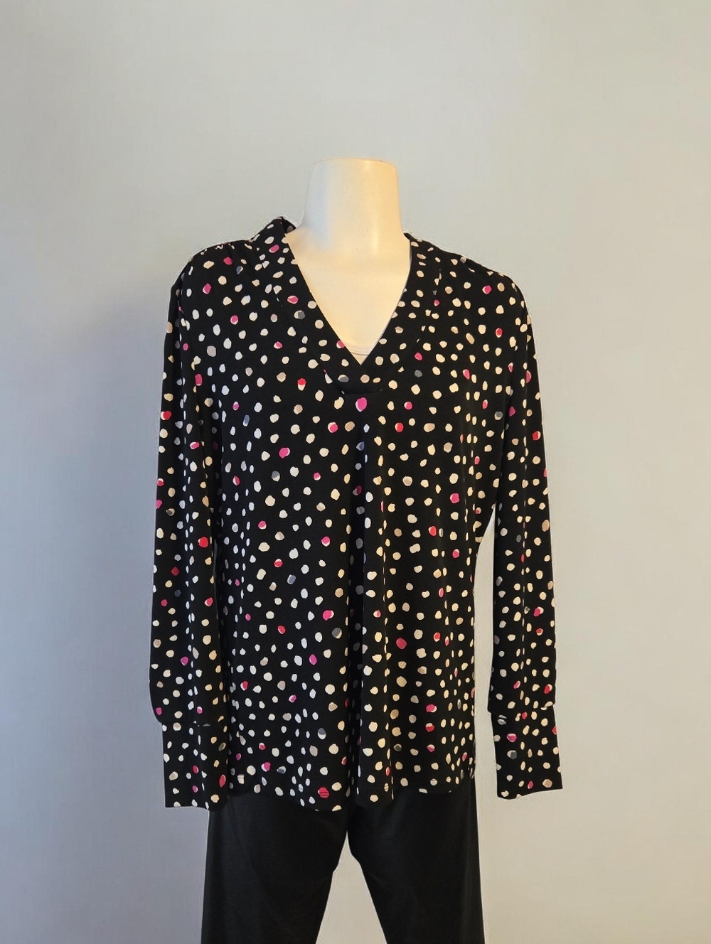 NIC+ZOE Polka Dot V-Neck Blouse Size M